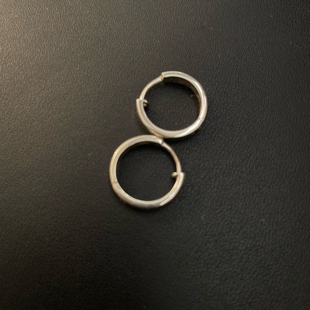 Mejuri Bold Huggie Hoops - Sterling Silver